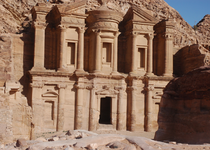 Discover the Middle East: Where Ancient Wonders Meet Modern Magic