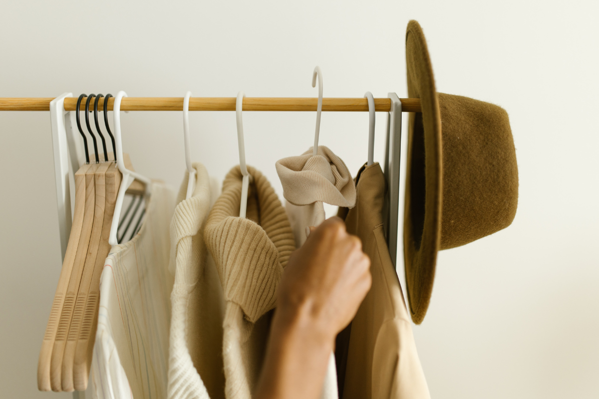 How to Build a Trendy Capsule Wardrobe