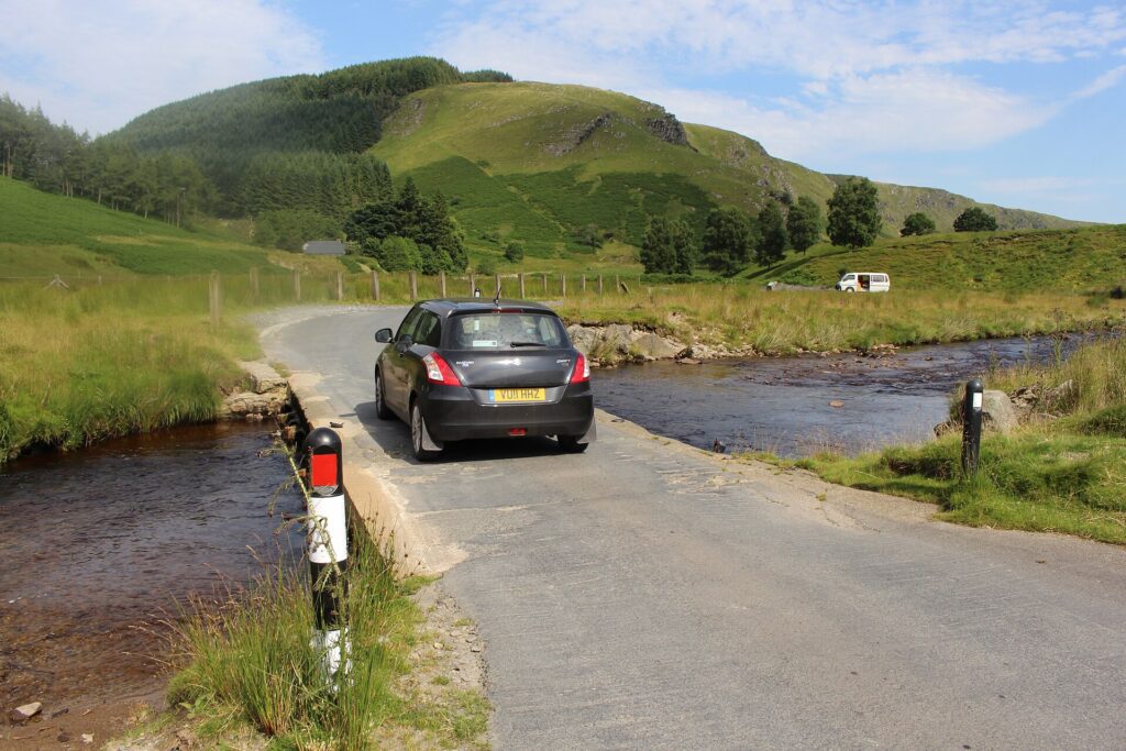 Planning a Road Trip? A Simple Guide to Renting the Right Car